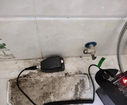 许昌市屋顶漏水维修公司分享下卫生间漏水的危害及解决方法